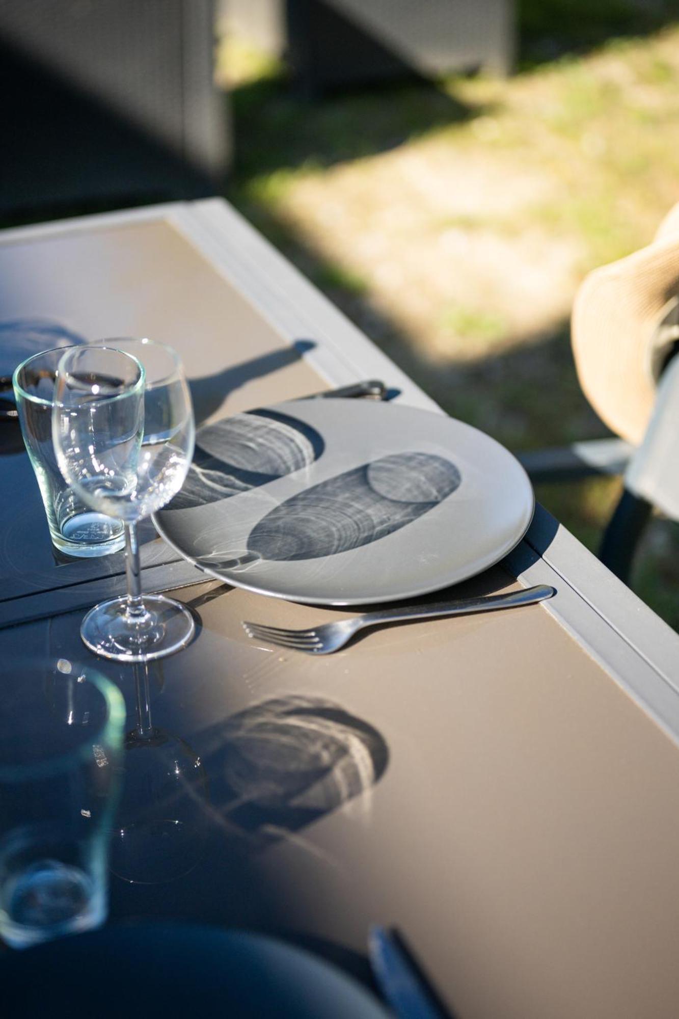Cosy & Chill Appartements - 10 Min De La Mer - Jardin, Netflix, Terrasse, Fibre & Parking カーニュ・シュル・メール エクステリア 写真